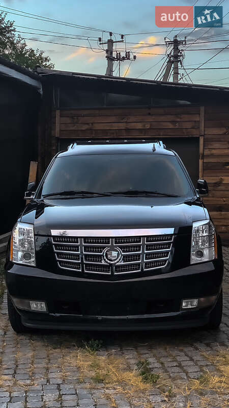 Внедорожник / Кроссовер Cadillac Escalade 2007 в Киеве