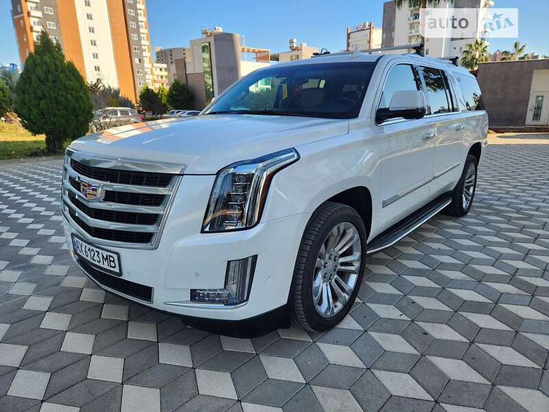 Внедорожник / Кроссовер Cadillac Escalade 2018 в Киеве