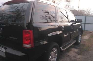 Внедорожник / Кроссовер Cadillac Escalade 2004 в Чернигове