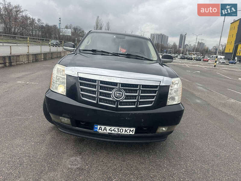 Внедорожник / Кроссовер Cadillac Escalade 2006 в Киеве