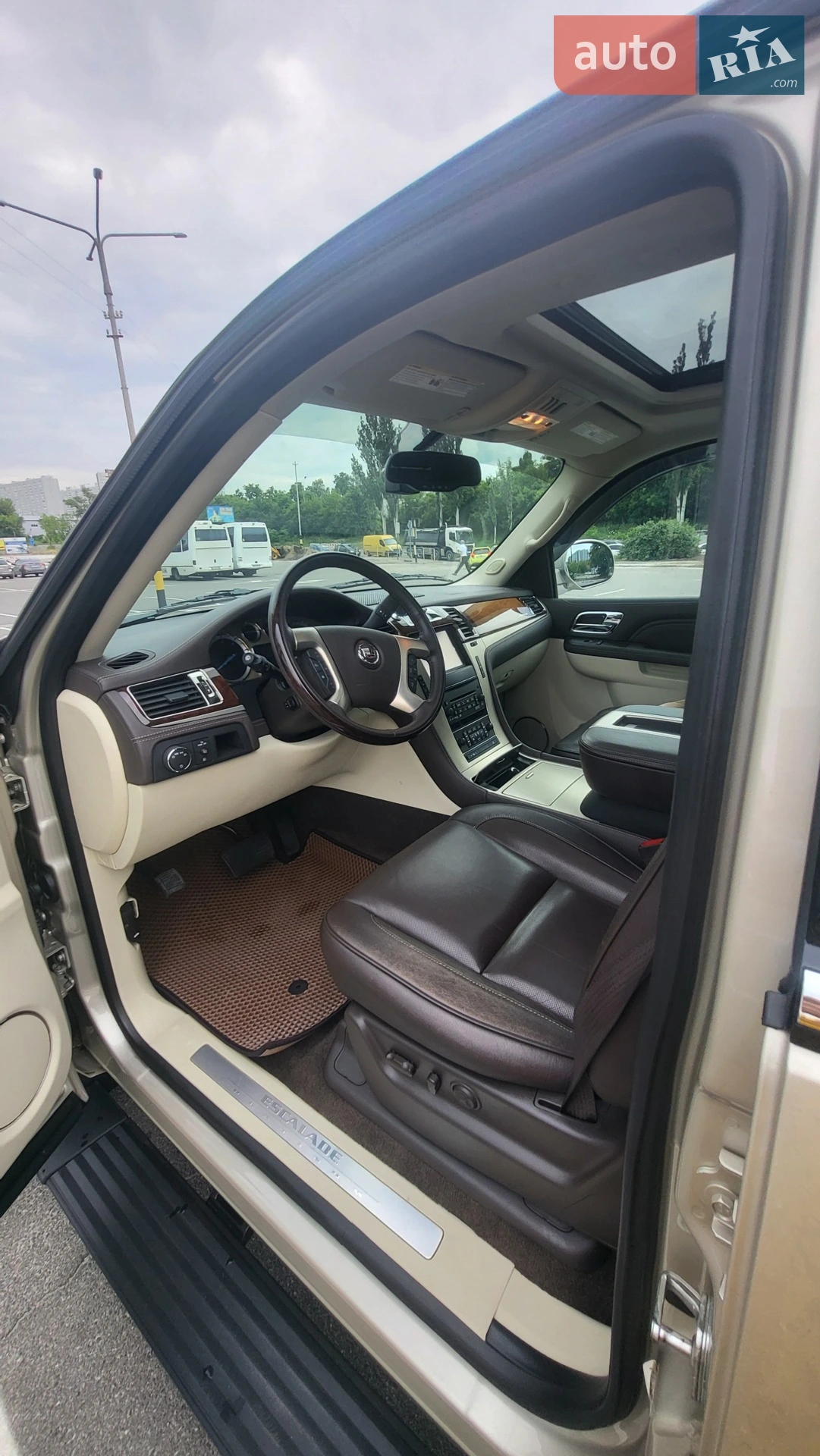 2013 Cadillac Escalade - мініатюра 31