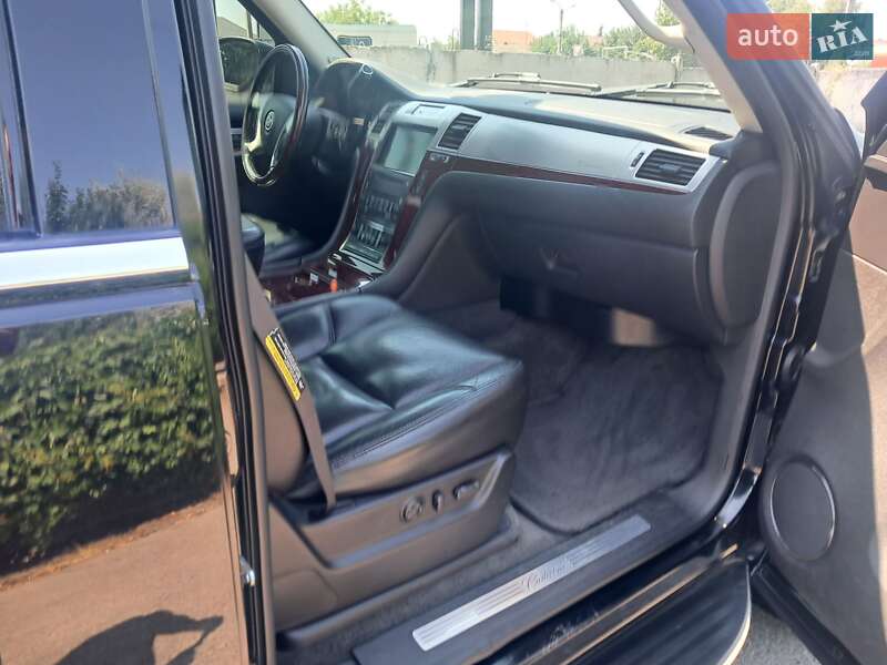 Позашляховик / Кросовер Cadillac Escalade 2006 в Дніпрі