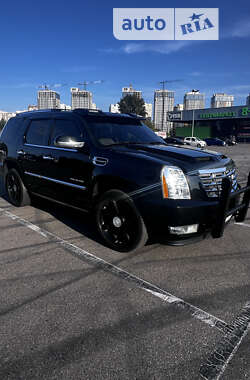 Позашляховик / Кросовер Cadillac Escalade 2008 в Києві