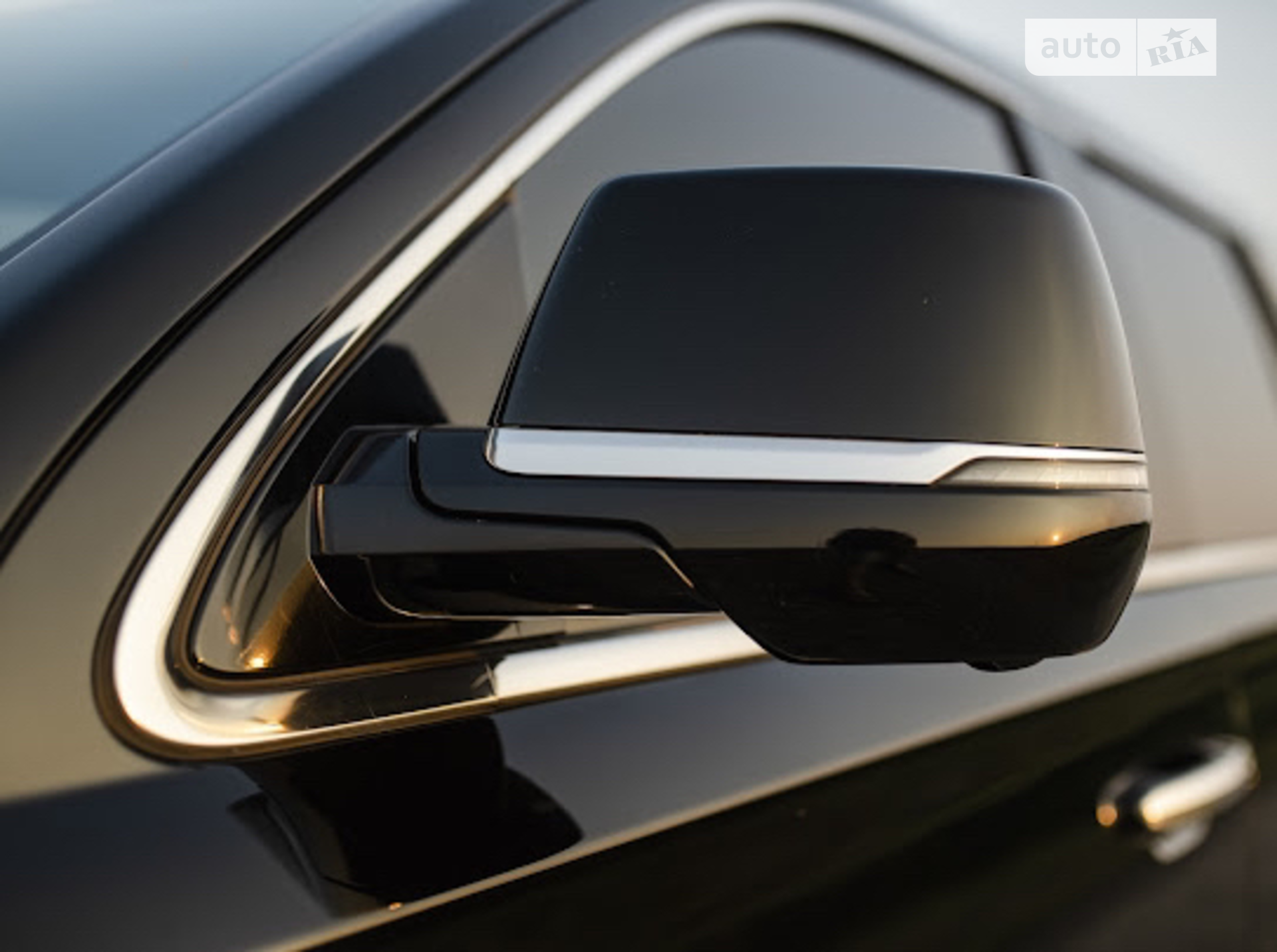 2019 Cadillac Escalade - мініатюра 15