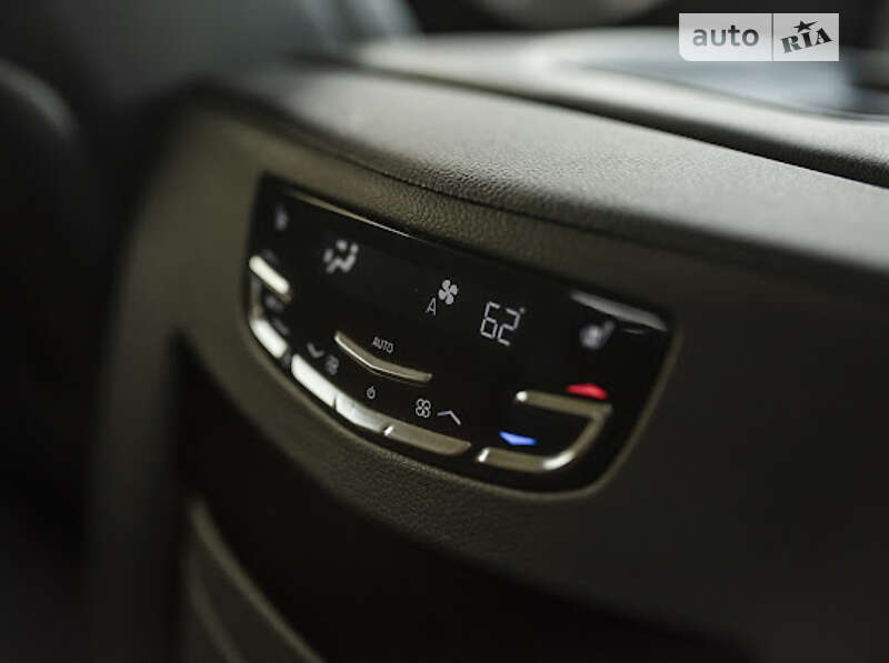 Позашляховик / Кросовер Cadillac Escalade 2019 в Івано-Франківську фото 24 Позашляховик / Кросовер Cadillac Escalade 2019 в Івано-Франківську