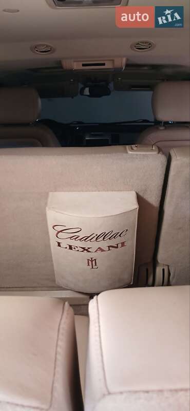 Внедорожник / Кроссовер Cadillac Escalade 2011 в Косове