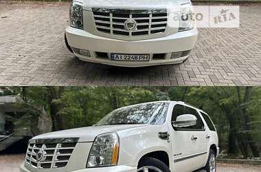 Позашляховик / Кросовер Cadillac Escalade 2011 в Києві