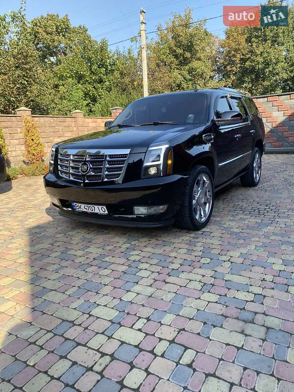 Внедорожник / Кроссовер Cadillac Escalade 2010 в Ровно фото 8 Внедорожник / Кроссовер Cadillac Escalade 2010 в Ровно