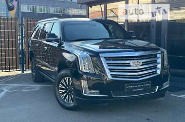 Позашляховик / Кросовер Cadillac Escalade 2015 в Києві