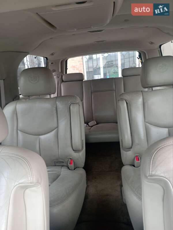 Внедорожник / Кроссовер Cadillac Escalade 2006 в Черкассах