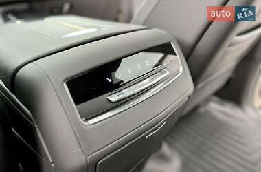 Внедорожник / Кроссовер Cadillac Escalade 2020 в 
