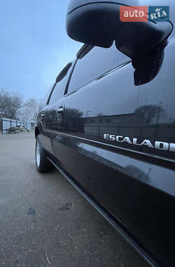 Позашляховик / Кросовер Cadillac Escalade 2002 в Переяславі