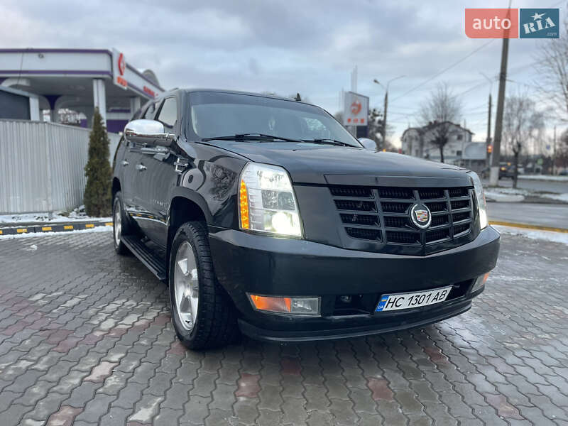 Внедорожник / Кроссовер Cadillac Escalade 2007 в Черновцах