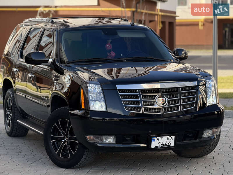 Позашляховик / Кросовер Cadillac Escalade 2007 в Івано-Франківську