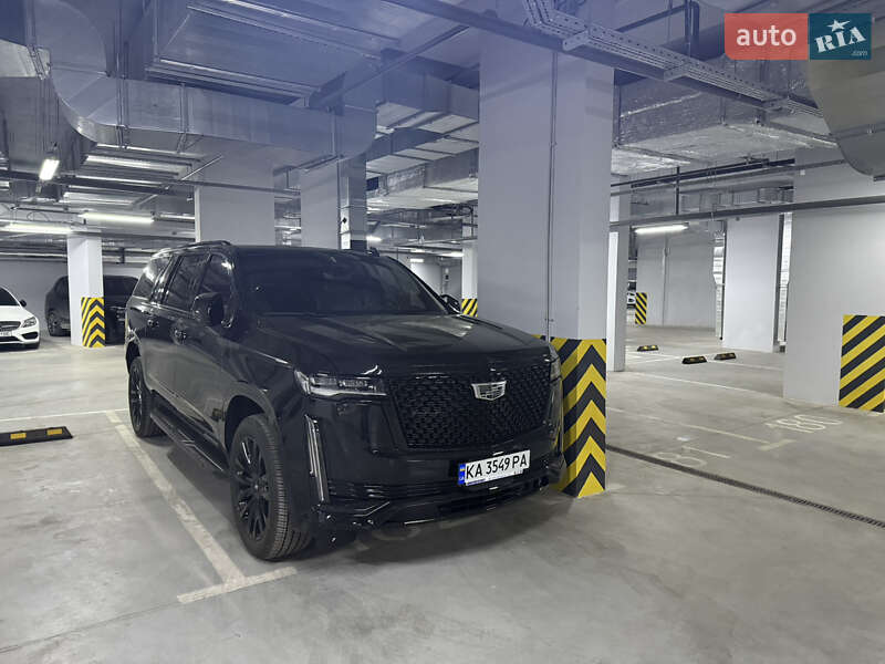 Универсал Cadillac Escalade 2023 в 