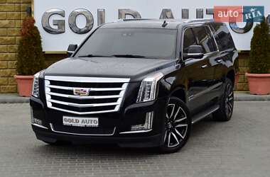 Внедорожник / Кроссовер Cadillac Escalade 2017 в 