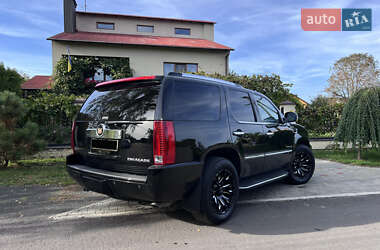 Внедорожник / Кроссовер Cadillac Escalade 2013 в 