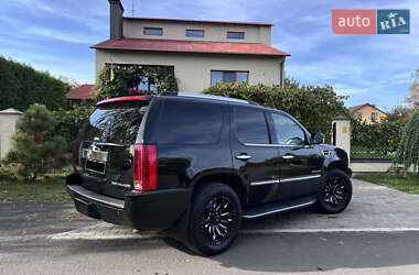 Внедорожник / Кроссовер Cadillac Escalade 2013 в 