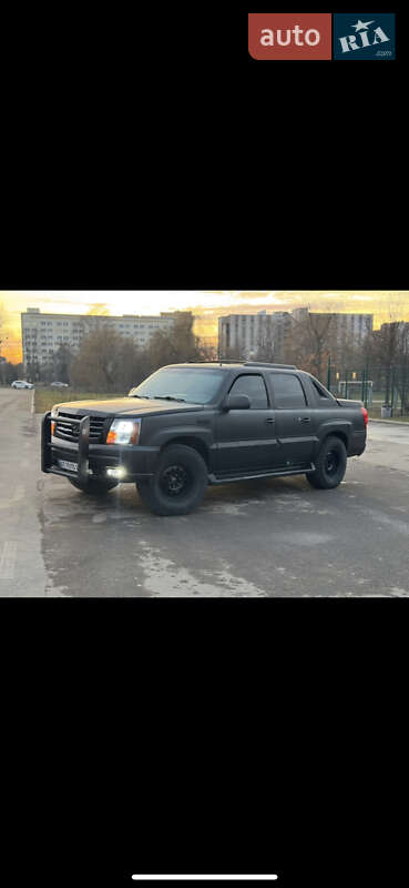 Пикап Cadillac Escalade 2002 в Ивано-Франковске