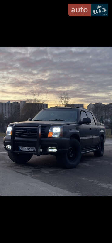 Пикап Cadillac Escalade 2002 в Ивано-Франковске