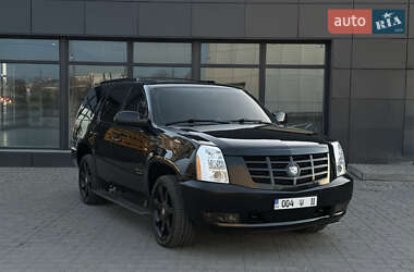 Позашляховик / Кросовер Cadillac Escalade 2008 в Запоріжжі