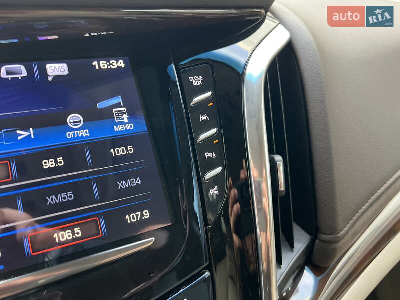 Внедорожник / Кроссовер Cadillac Escalade 2016 в Киеве