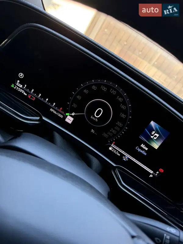 Позашляховик / Кросовер Cadillac Escalade 2021 в 