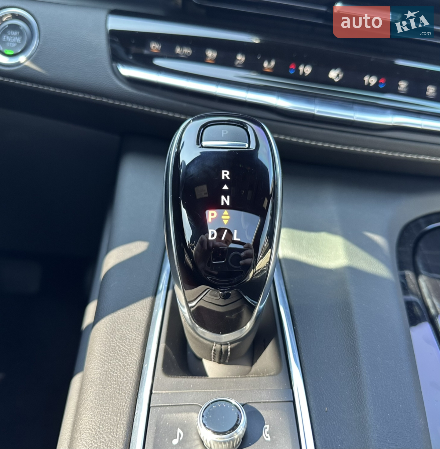 2023 Cadillac Escalade - мініатюра 26