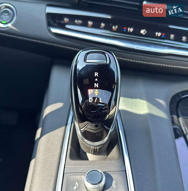 Внедорожник / Кроссовер Cadillac Escalade 2023 в Киеве фото 26 Внедорожник / Кроссовер Cadillac Escalade 2023 в Киеве