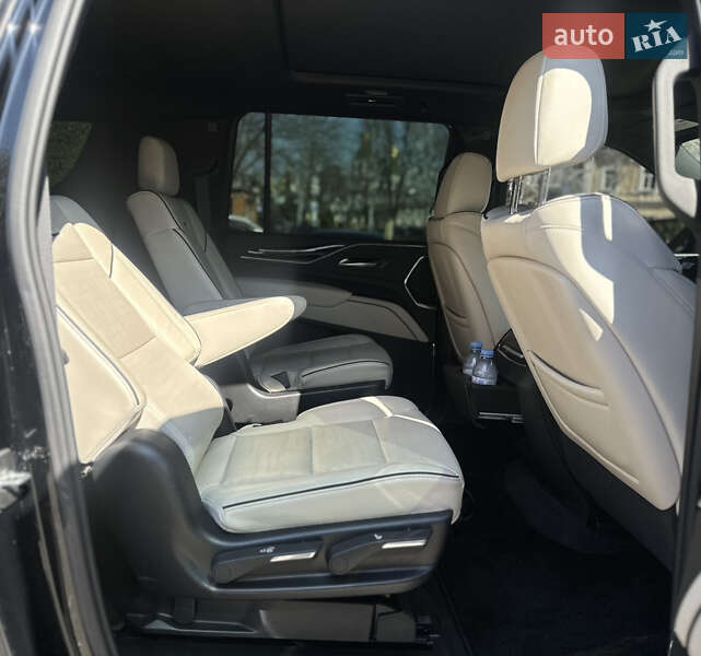 Внедорожник / Кроссовер Cadillac Escalade 2023 в Киеве фото 37 Внедорожник / Кроссовер Cadillac Escalade 2023 в Киеве