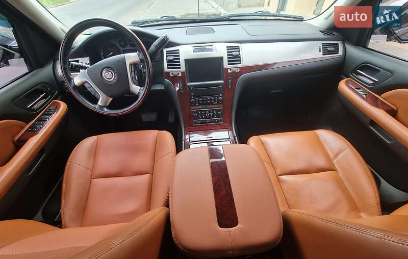 Внедорожник / Кроссовер Cadillac Escalade 2008 в Тернополе