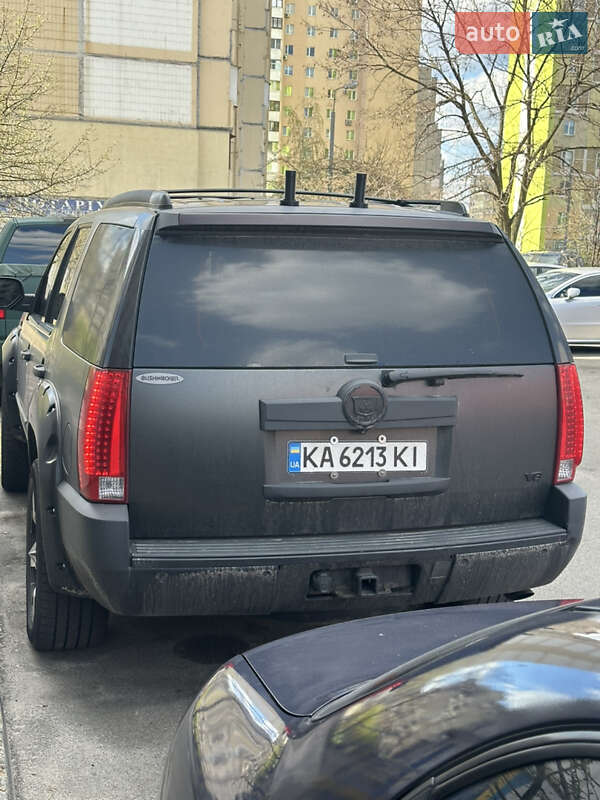 Внедорожник / Кроссовер Cadillac Escalade 2008 в Киеве
