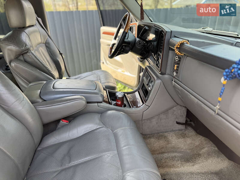 Пикап Cadillac Escalade 2002 в Ивано-Франковске