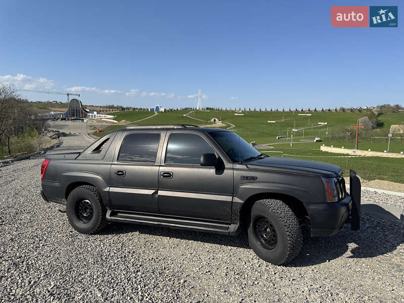 Пикап Cadillac Escalade 2002 в Ивано-Франковске