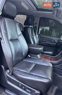 Позашляховик / Кросовер Cadillac Escalade 2008 в 