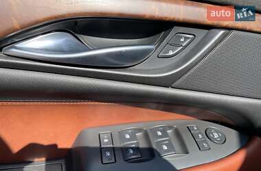 Внедорожник / Кроссовер Cadillac Escalade 2014 в 