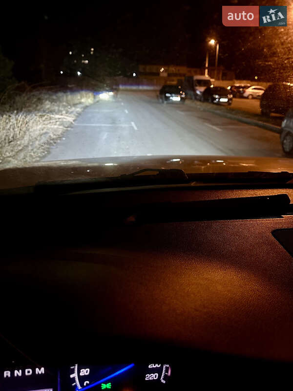 Внедорожник / Кроссовер Cadillac Escalade 2011 в Киеве