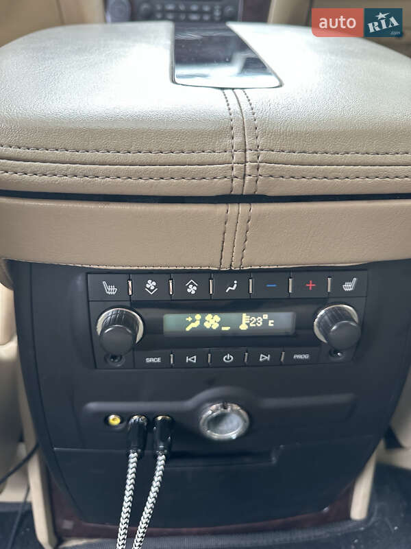 Внедорожник / Кроссовер Cadillac Escalade 2011 в Киеве