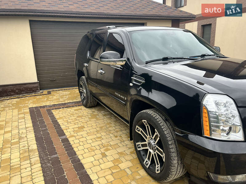 Внедорожник / Кроссовер Cadillac Escalade 2008 в Киеве