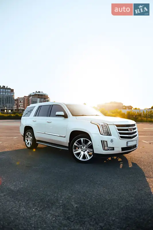 Cadillac Escalade 2014