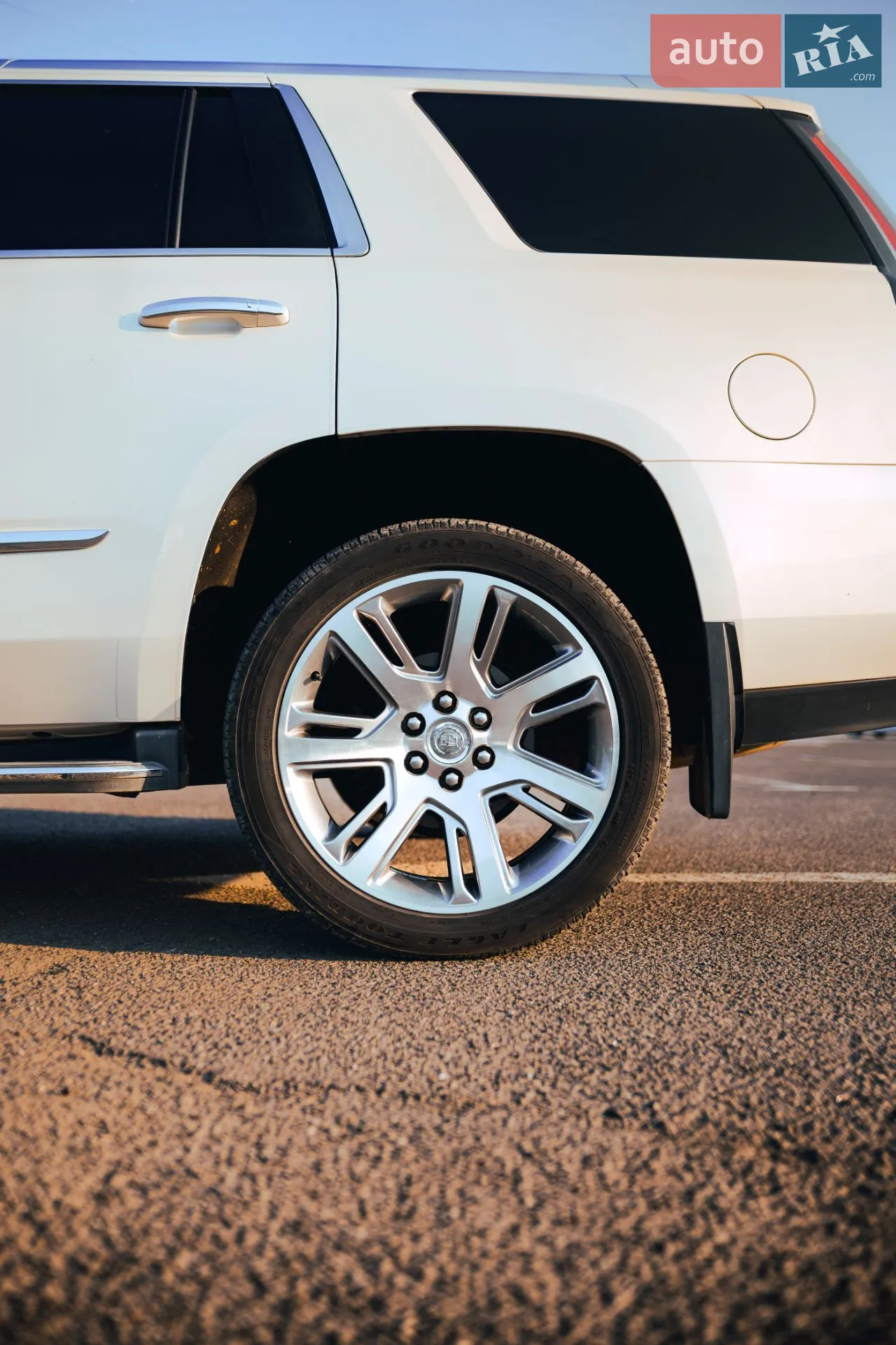 2014 Cadillac Escalade - мініатюра 43