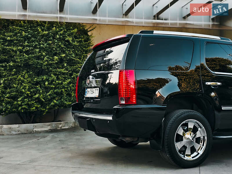 Внедорожник / Кроссовер Cadillac Escalade 2007 в Одессе фото 20 Внедорожник / Кроссовер Cadillac Escalade 2007 в Одессе
