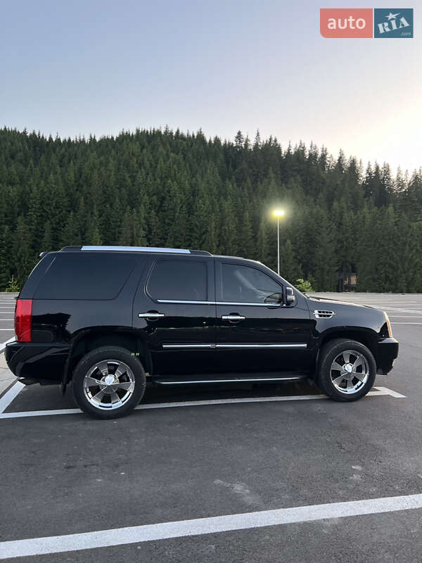 Внедорожник / Кроссовер Cadillac Escalade 2007 в Одессе фото 29 Внедорожник / Кроссовер Cadillac Escalade 2007 в Одессе