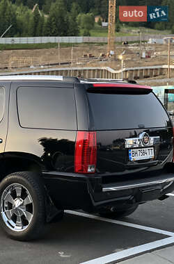 Внедорожник / Кроссовер Cadillac Escalade 2007 в 