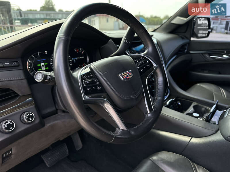 Внедорожник / Кроссовер Cadillac Escalade 2016 в Харькове
