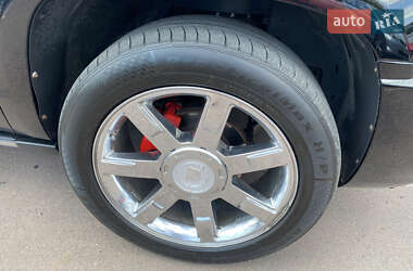 Внедорожник / Кроссовер Cadillac Escalade 2008 в 
