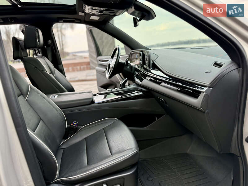 Внедорожник / Кроссовер Cadillac Escalade 2020 в Киеве