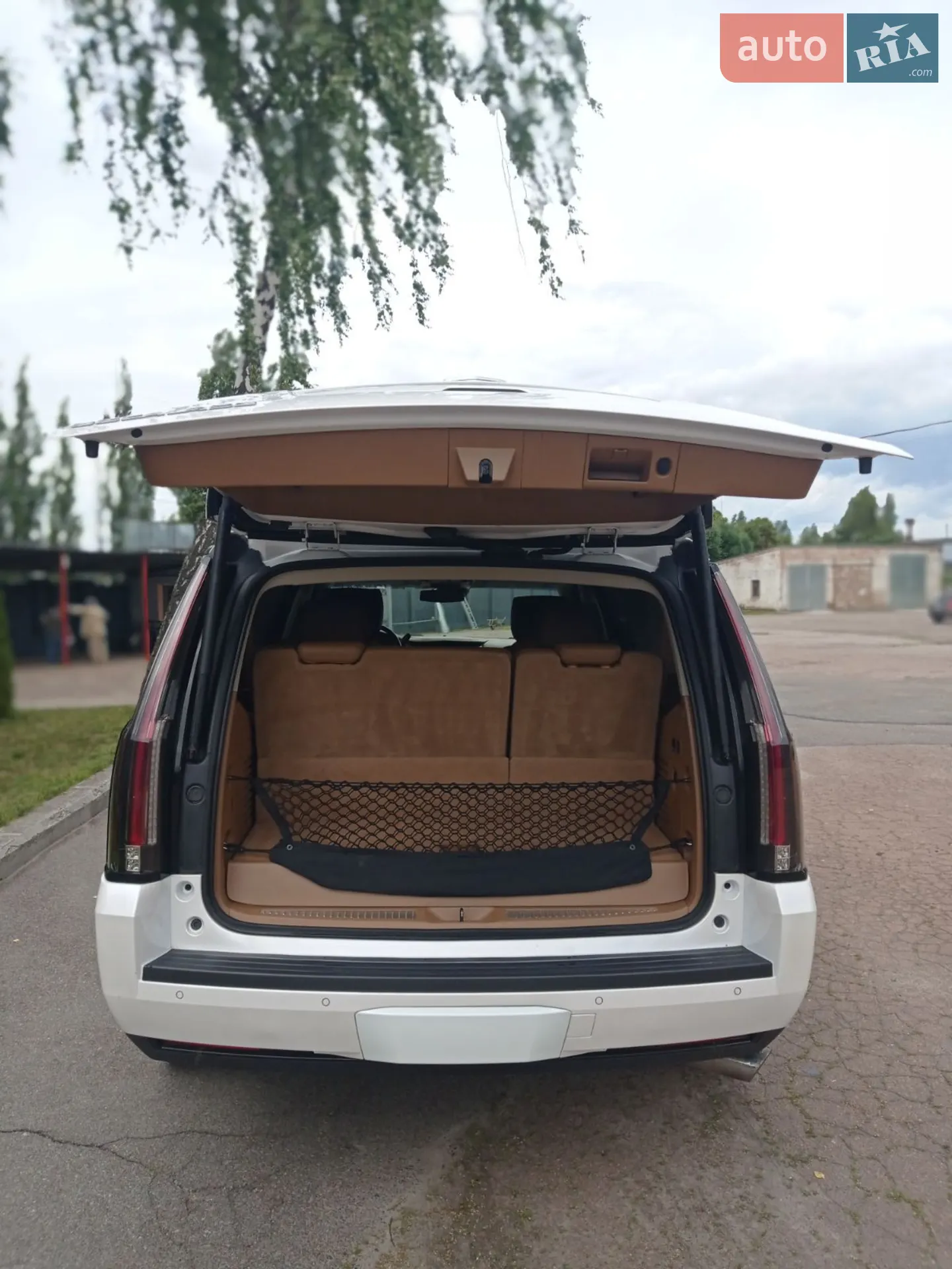 2016 Cadillac Escalade - мініатюра 13