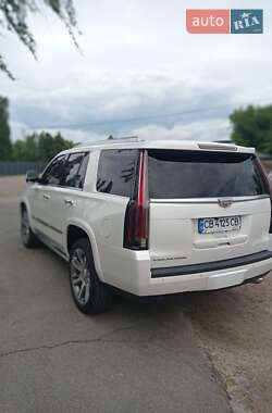 Внедорожник / Кроссовер Cadillac Escalade 2016 в 