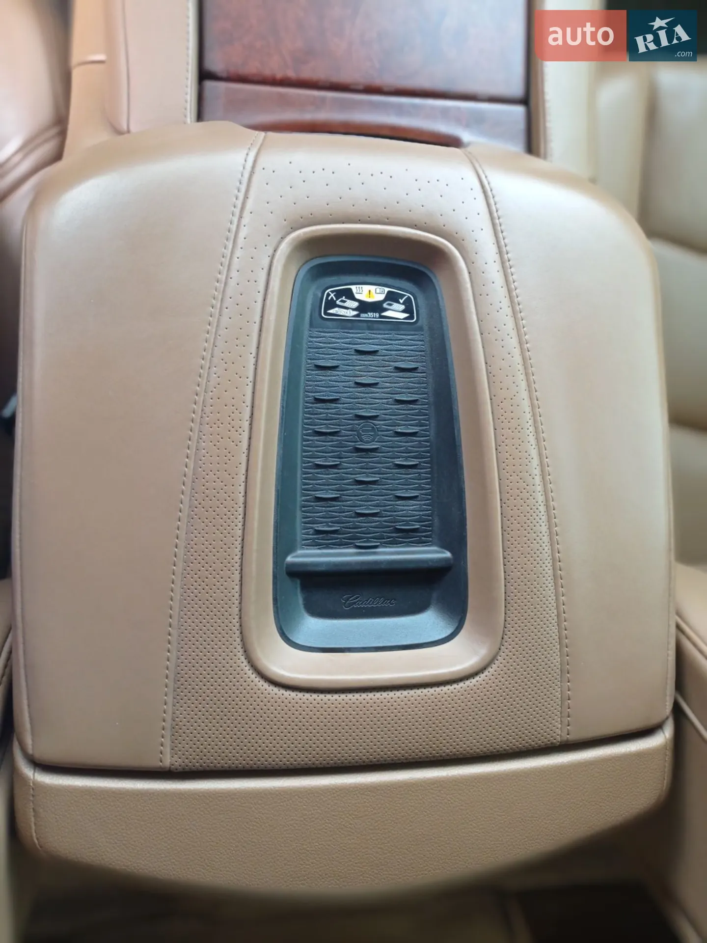 2016 Cadillac Escalade - мініатюра 39